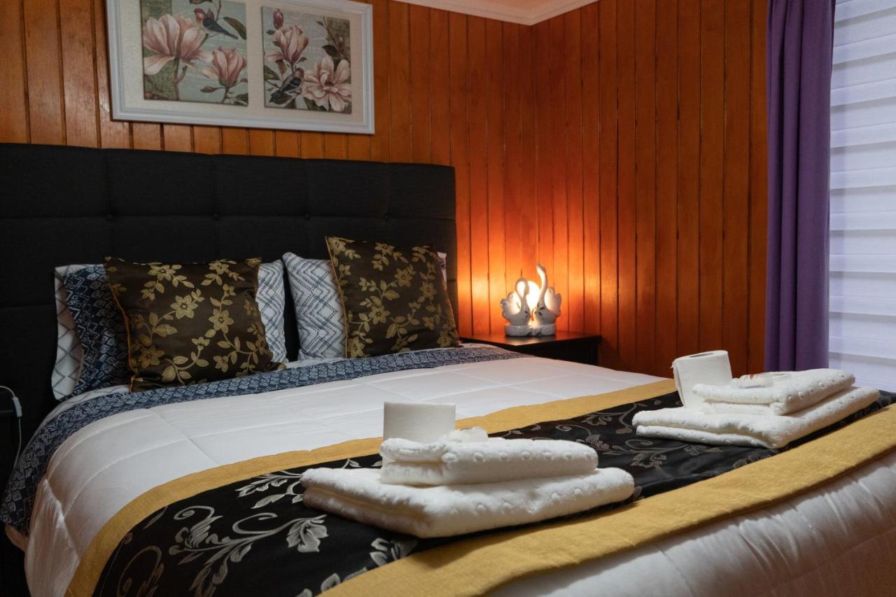 Hotel Forjadores Del Cabo De Hornos Пуэрто-Уильямс Экстерьер фото