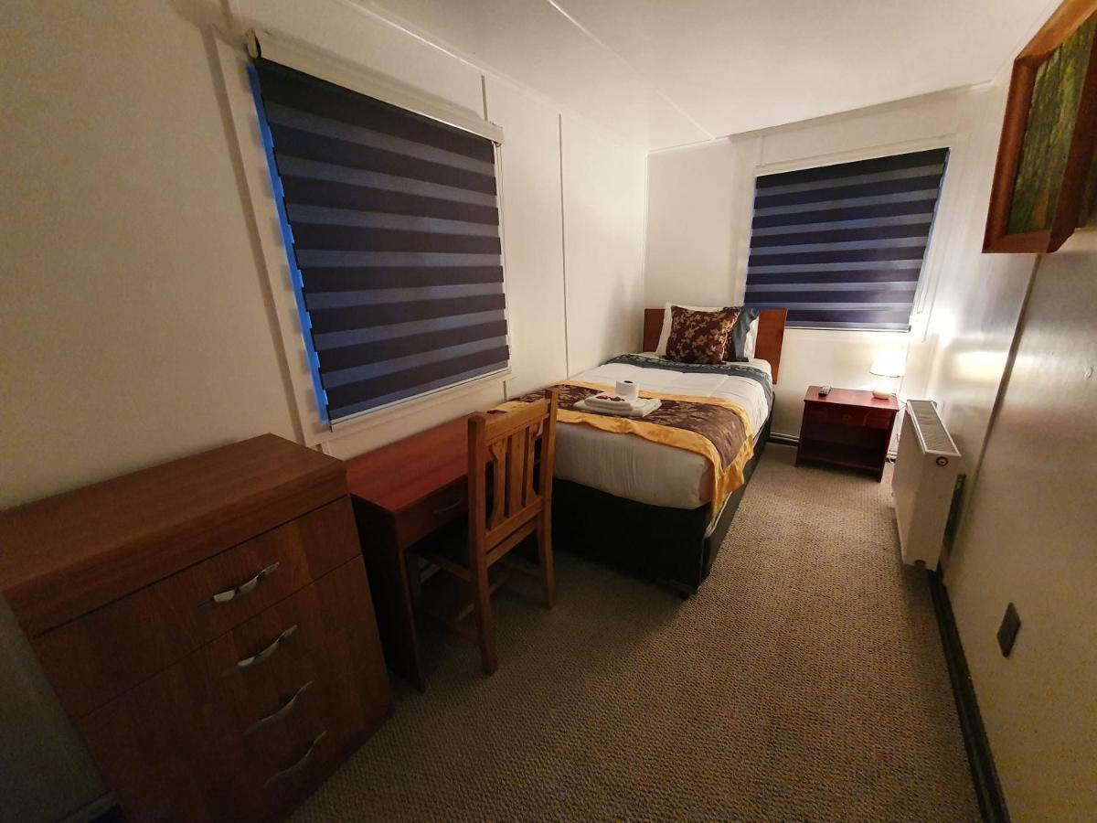 Hotel Forjadores Del Cabo De Hornos Пуэрто-Уильямс Экстерьер фото