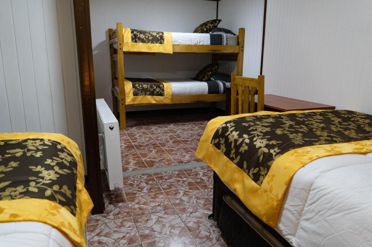 Hotel Forjadores Del Cabo De Hornos Пуэрто-Уильямс Экстерьер фото